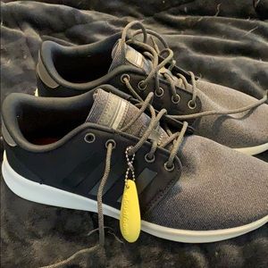 Adidas cloud foam BRAND NEW